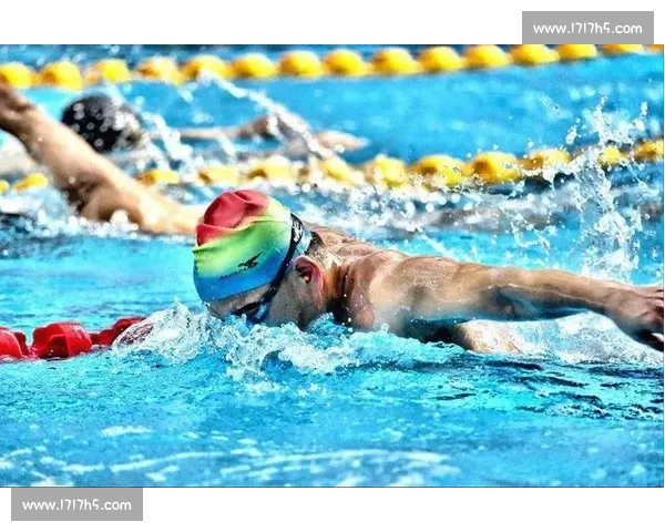 巅峰对决公开水域泳者激烈比拼精彩瞬间回顾 巅峰对决公开水域泳者激烈比拼精彩瞬间回顾